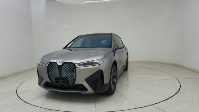 Used 2024 BMW iX xDrive50 w/ Premium Package image 63