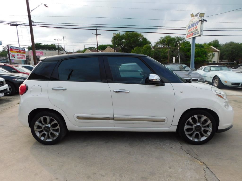Used 2014 FIAT 500L Lounge FWD image 8