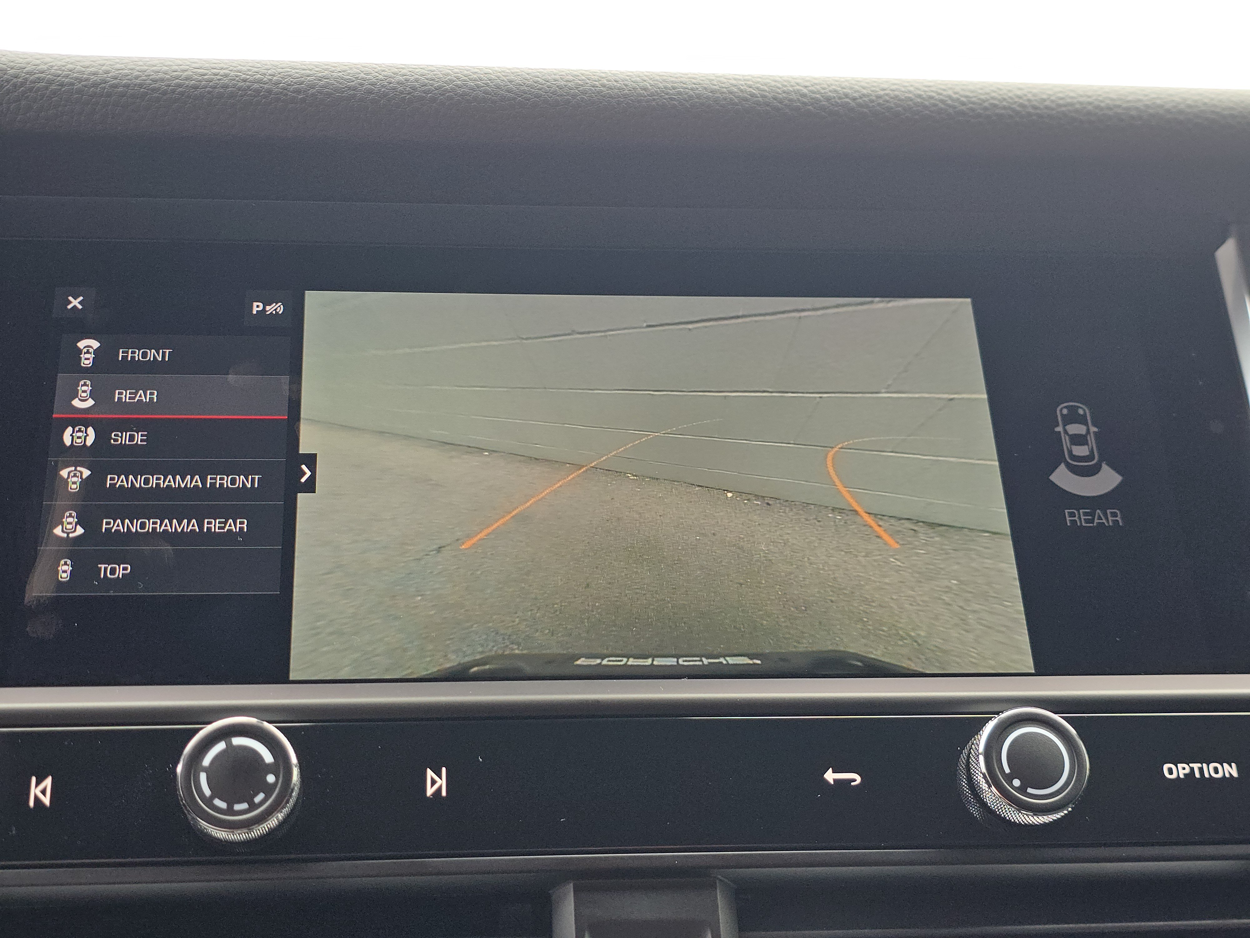Certified 2026 Porsche Macan AWD/4WD image 28