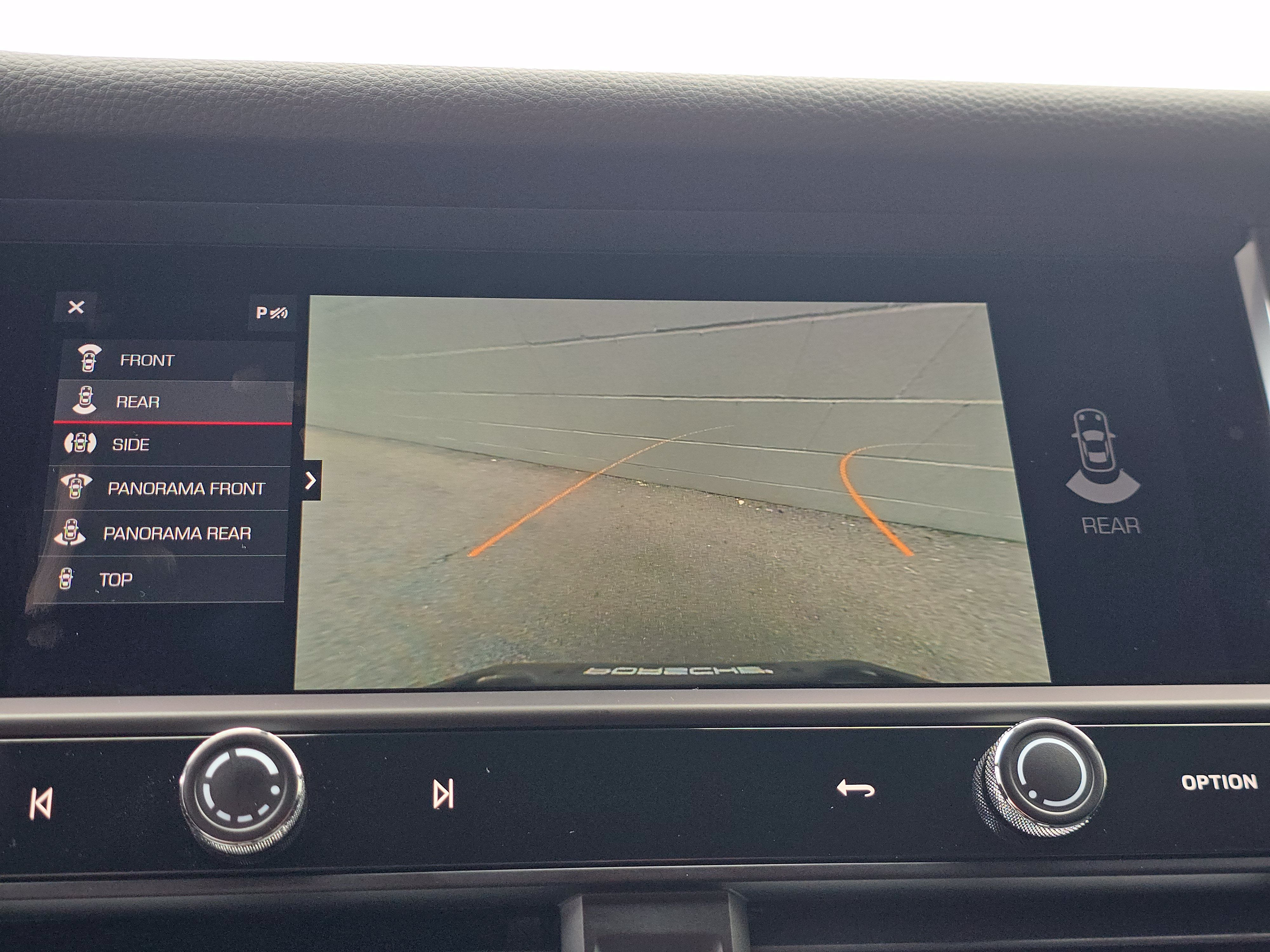 Certified 2026 Porsche Macan AWD/4WD image 28