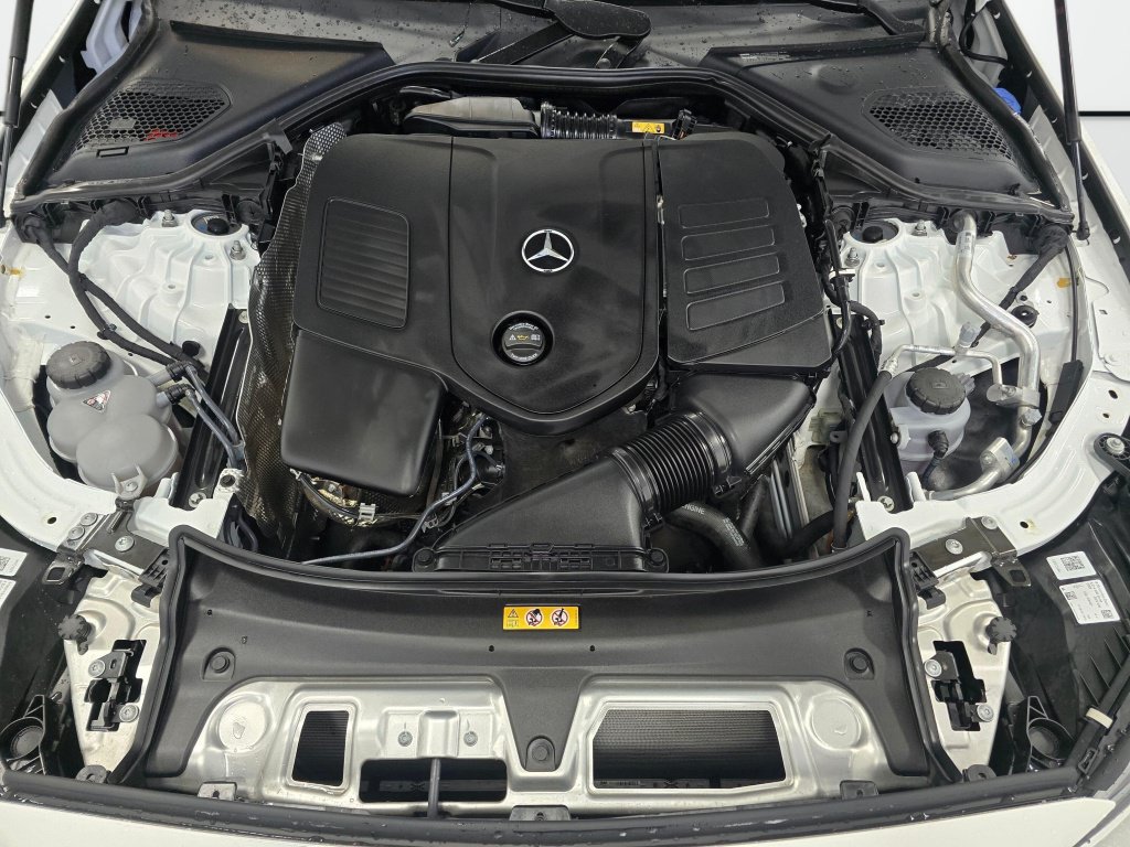 Used 2024 Mercedes-Benz E 350 4MATIC Sedan image 11