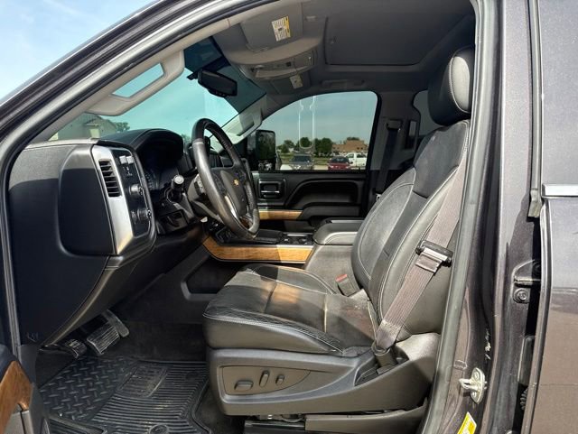 Used 2015 Chevrolet Silverado 1500 LTZ w/ LTZ Plus Package AWD/4WD image 10