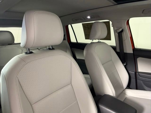 Used 2018 Volkswagen Tiguan SE w/ Panoramic Sunroof Package FWD image 52