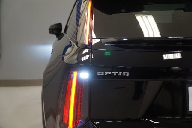 New 2026 Cadillac Optiq Sport 1 w/ LPO, Floor Liner Package AWD/4WD image 4