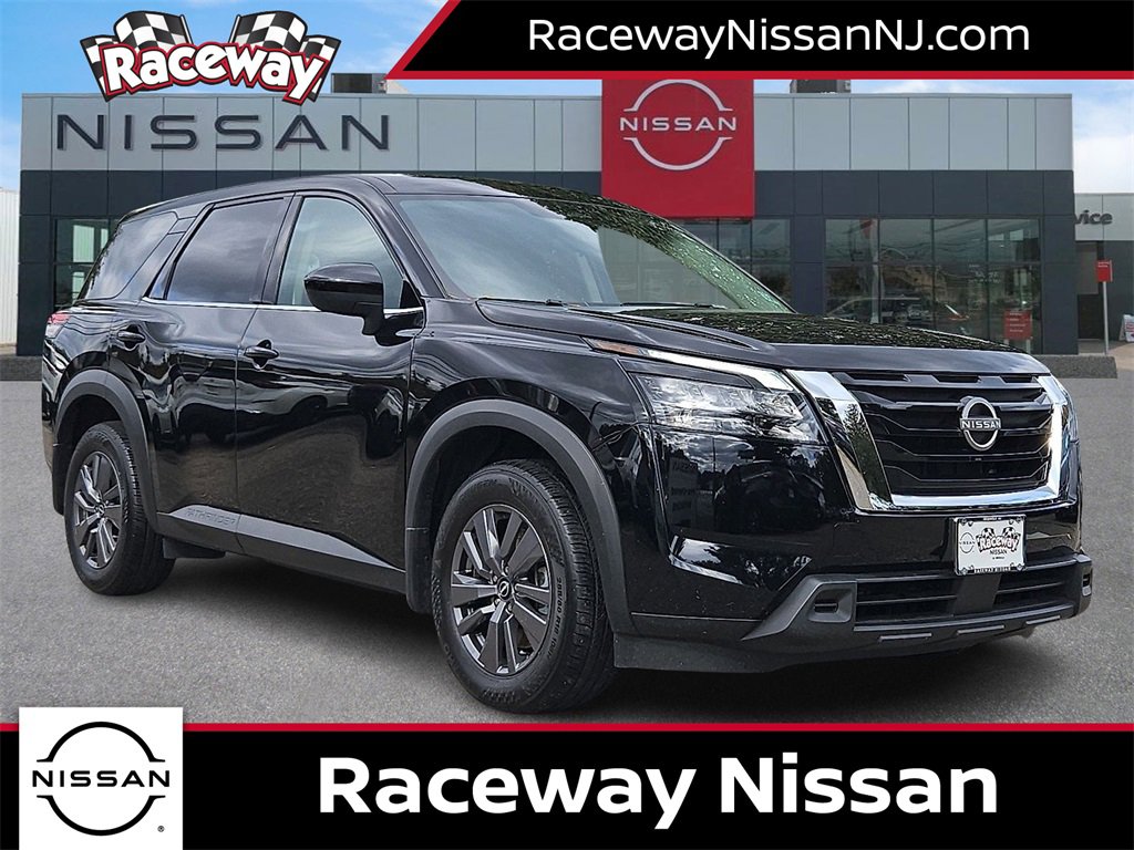 Used 2024 Nissan Pathfinder S