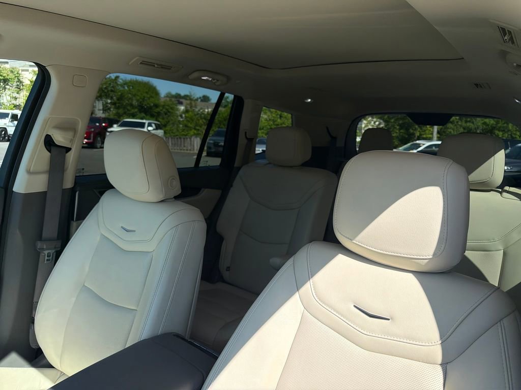 Certified 2024 Cadillac XT6 Premium Luxury w/ Technology Package AWD/4WD image 2