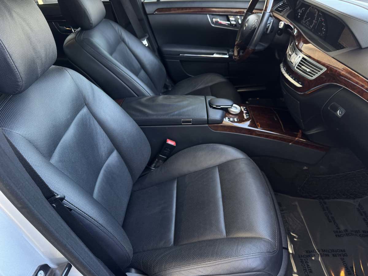 Used 2013 Mercedes-Benz S 550 Sedan image 22