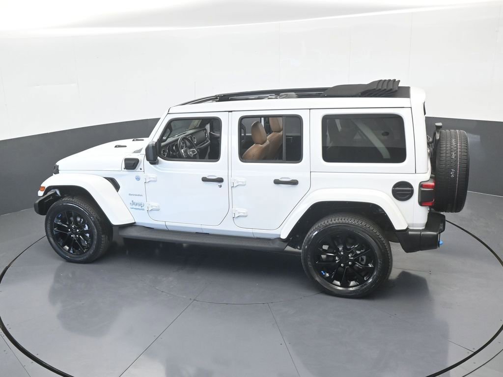 Used 2022 Jeep Wrangler Unlimited Sahara w/ Safety Group image 57