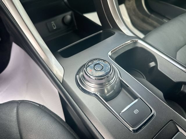 Used 2017 Ford Fusion Energi SE FWD image 21