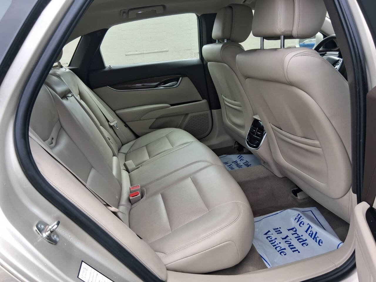 Used 2013 Cadillac XTS Luxury image 12