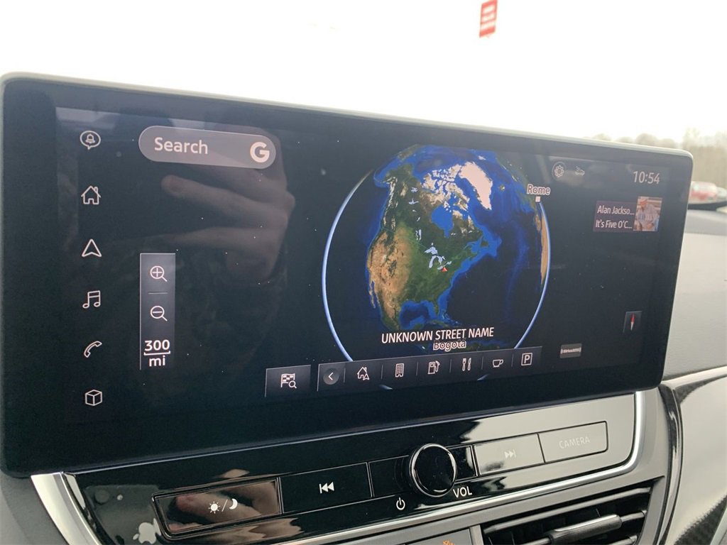 Used 2024 Nissan Altima 2.5 SR w/ SR Premium Package image 19