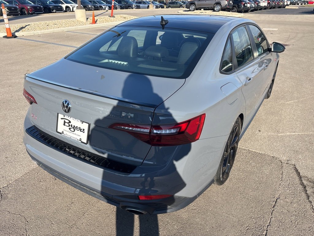 Used 2024 Volkswagen Jetta GLI Autobahn image 3