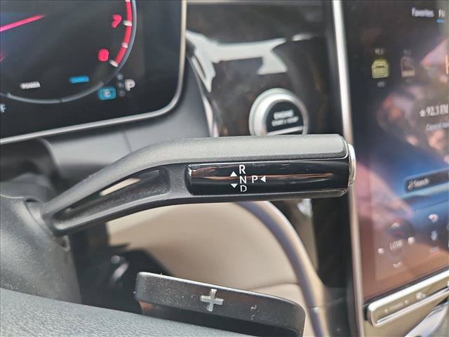 Used 2023 Mercedes-Benz GLC 300 image 12