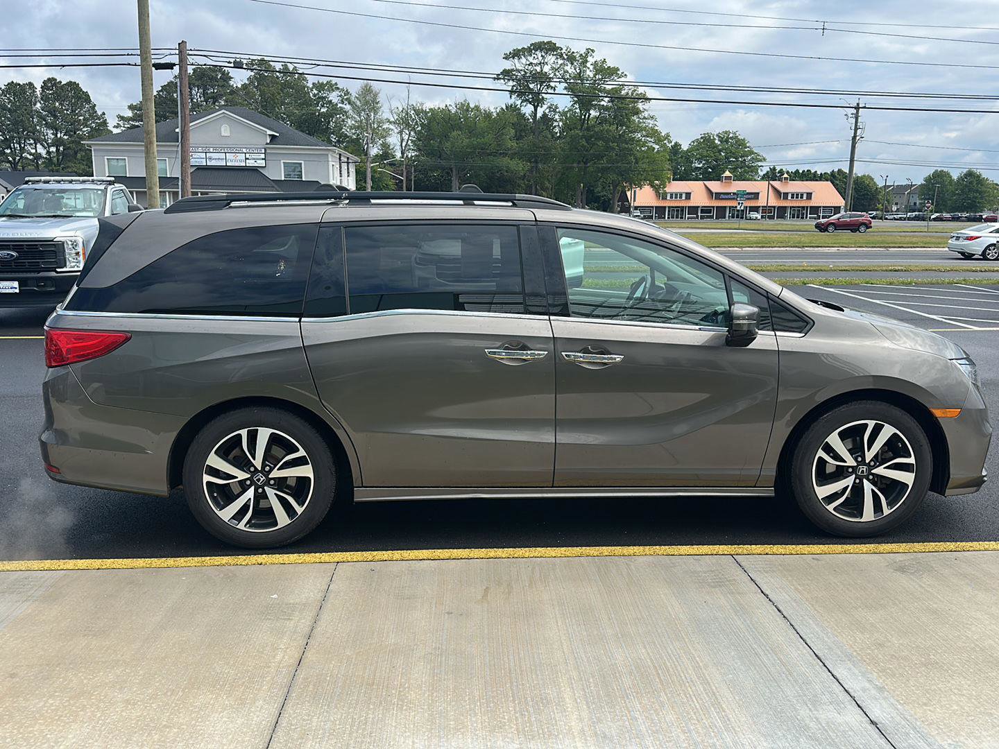 Used 2019 Honda Odyssey Elite image 4