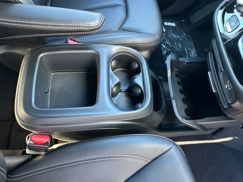 New 2026 Chrysler Pacifica Select FWD image 14