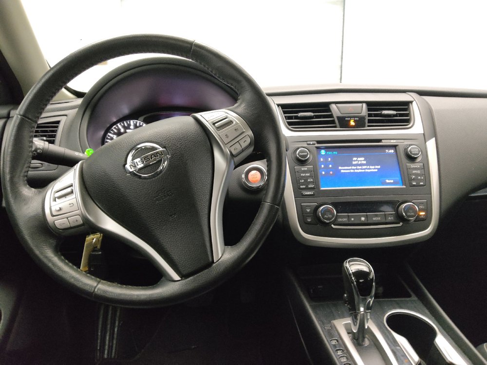 Used 2016 Nissan Altima 2.5 SL w/ 2.5 Technology Package FWD image 22