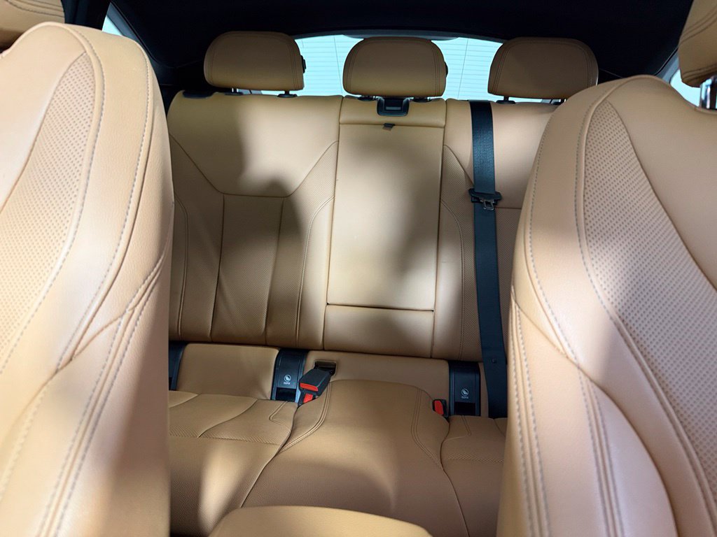 Used 2023 BMW i4 eDrive40 w/ Premium Package RWD image 19