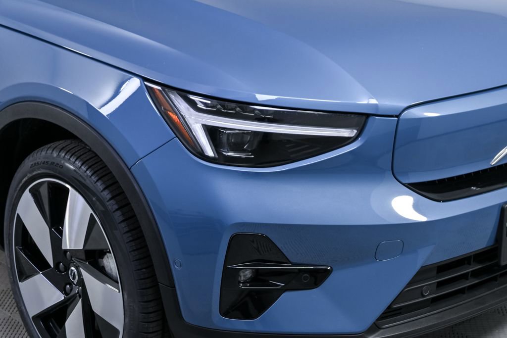 Certified 2024 Volvo XC40 Recharge Plus w/ Protection Package Premier image 38