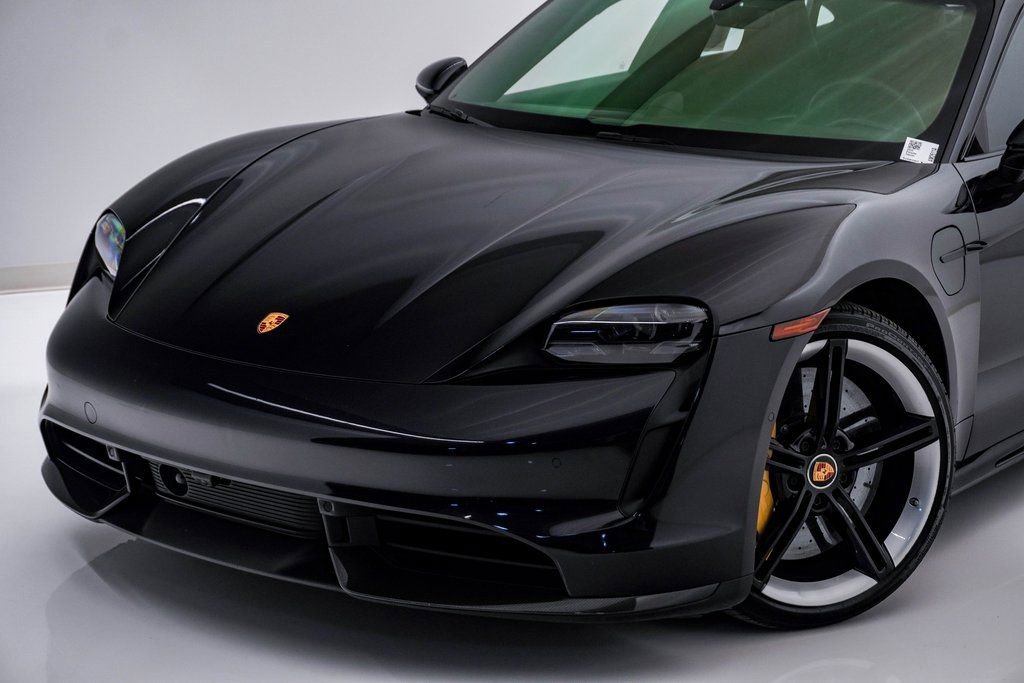 Used 2020 Porsche Taycan Turbo S image 4
