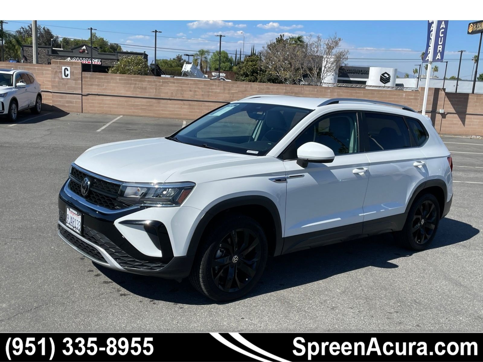 Used 2023 Volkswagen Taos SE w/ Black Wheel Package