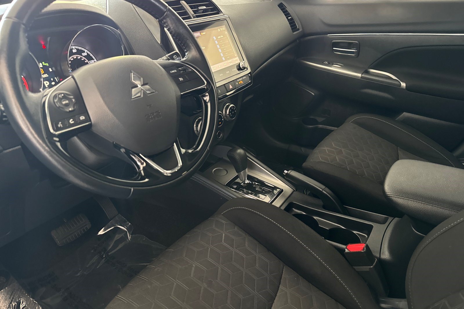 Used 2021 Mitsubishi Outlander Sport SE FWD image 4