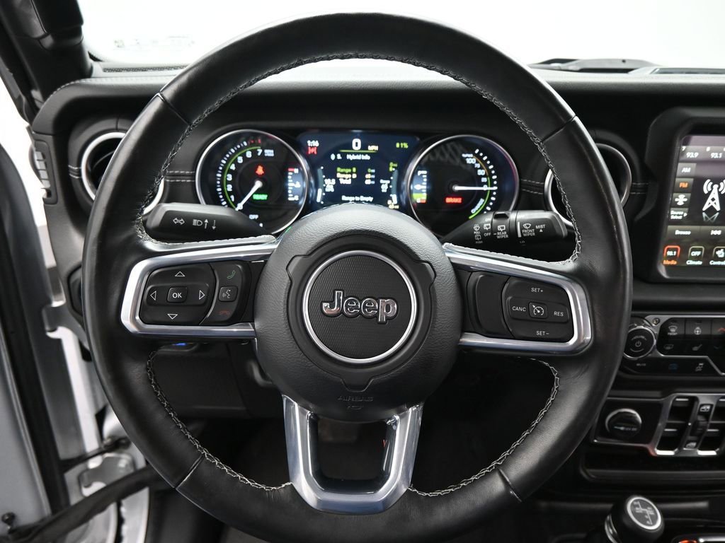 Used 2023 Jeep Wrangler Unlimited Sahara w/ Cold Weather Group image 11