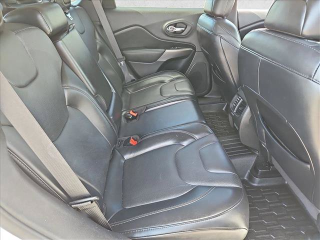 Used 2021 Jeep Cherokee Latitude Lux w/ Sun & Sound Group AWD/4WD image 20