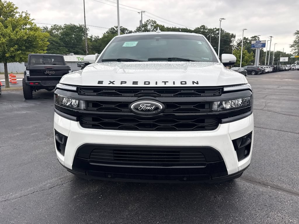Used 2024 Ford Expedition Limited AWD/4WD video 3