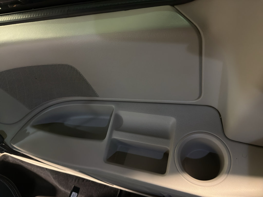 Used 2017 Dodge Grand Caravan SXT FWD image 26