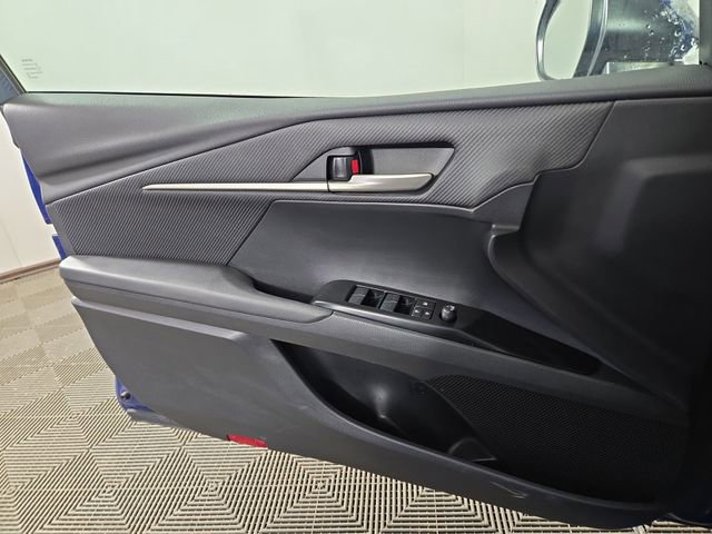 Used 2025 Toyota Camry SE image 28