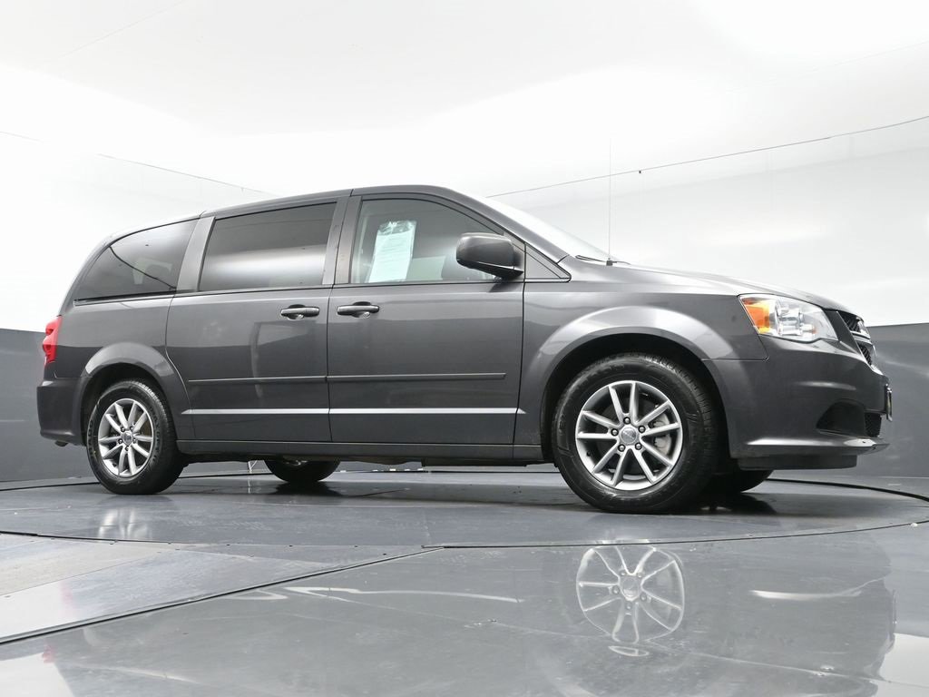 Used 2017 Dodge Grand Caravan SE image 43