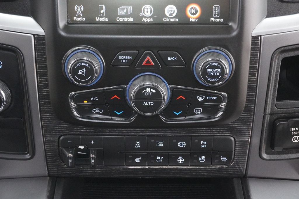 Used 2014 RAM 3500 Laramie Longhorn AWD/4WD image 19