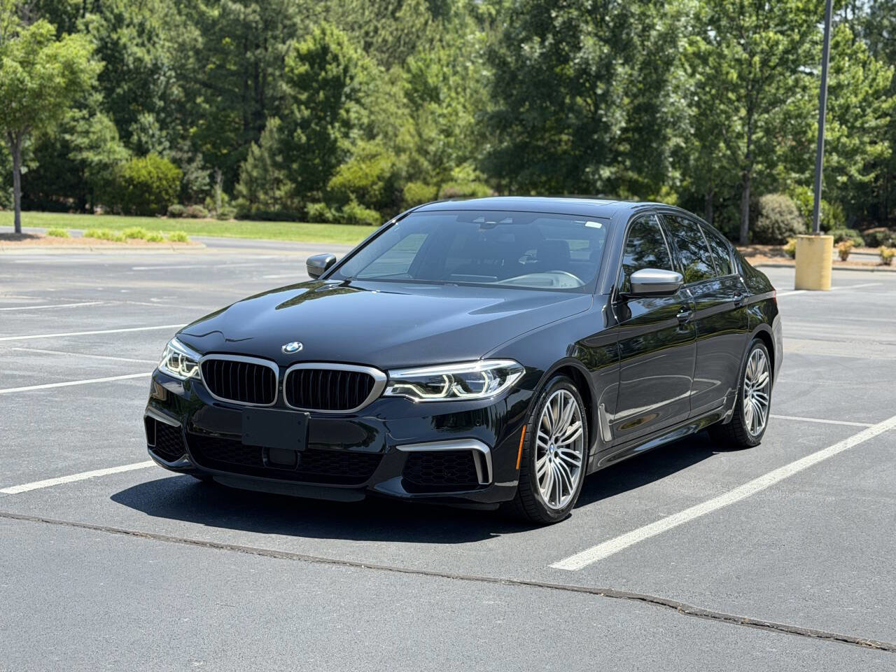 Used 2020 BMW M550i xDrive w/ Executive Package AWD/4WD image 3