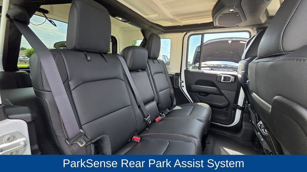 New 2025 Jeep Wrangler Sahara image 15