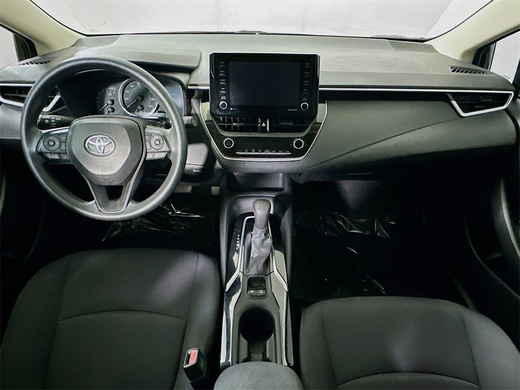 Used 2022 Toyota Corolla LE image 16
