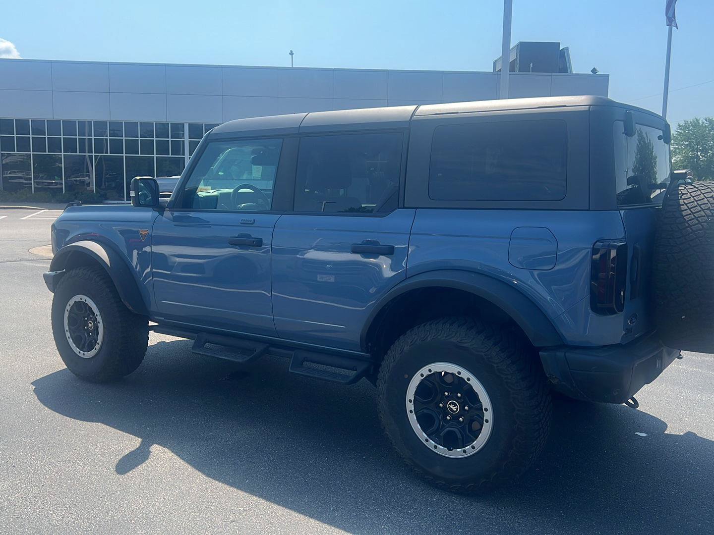 Used 2023 Ford Bronco Badlands AWD/4WD image 12
