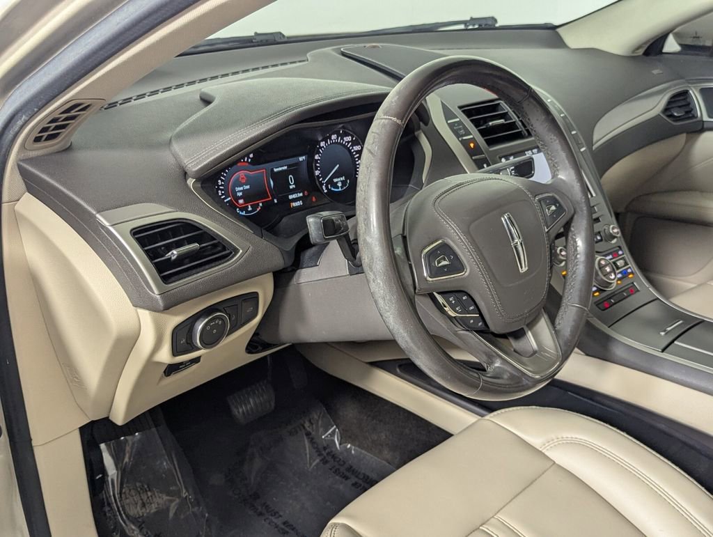 Used 2017 Lincoln MKZ Premiere image 13