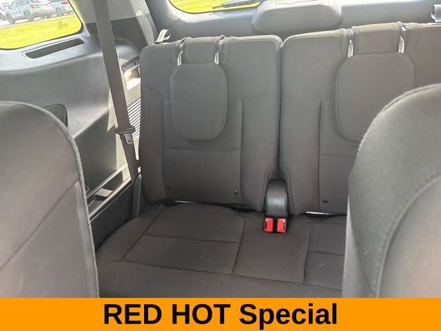 Used 2023 Ford Explorer XLT image 35