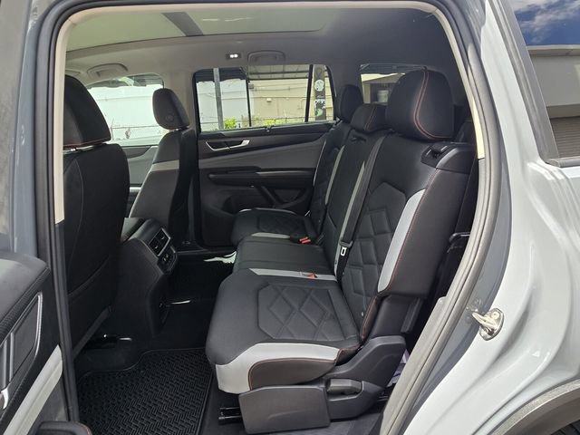 Certified 2025 Volkswagen Atlas Peak Edition SE image 15