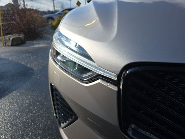 New 2026 Volvo XC60 B5 Ultra w/ Protection Package Premier AWD/4WD image 10