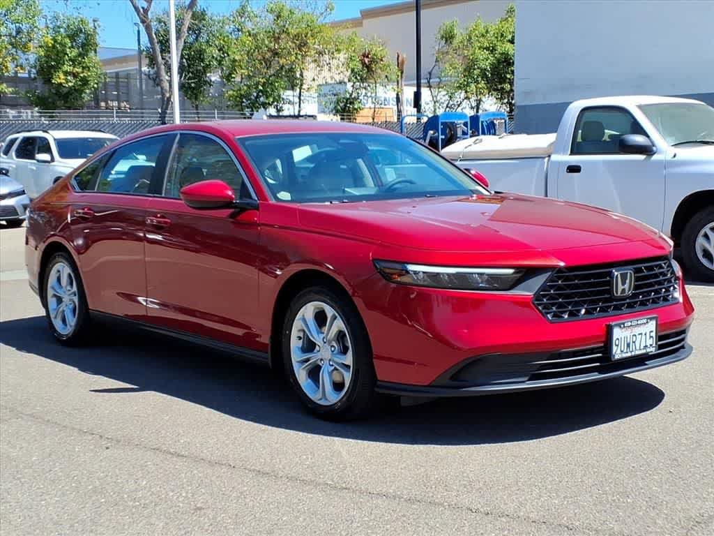Certified 2023 Honda Accord LX image 3