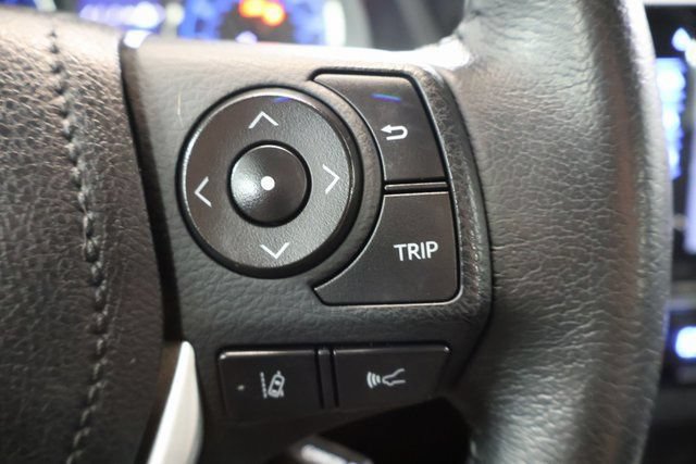 Used 2019 Toyota Corolla SE FWD image 19