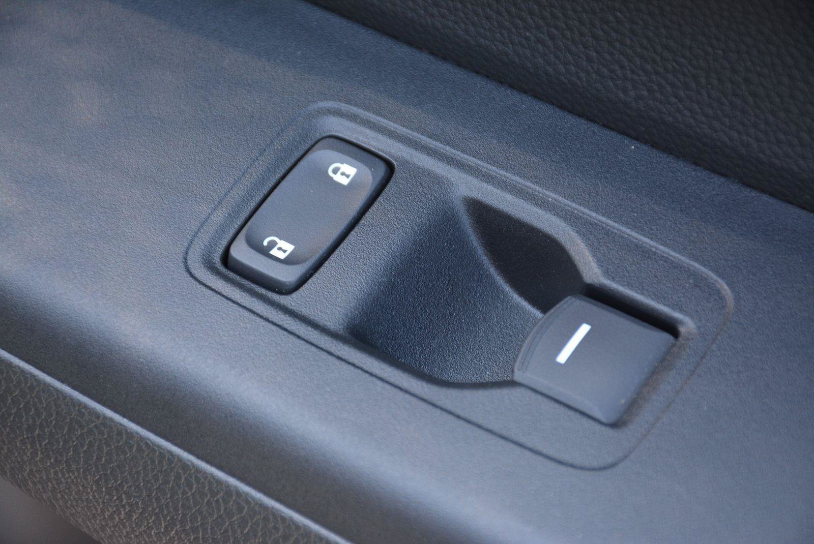Used 2025 Honda CR-V LX image 21
