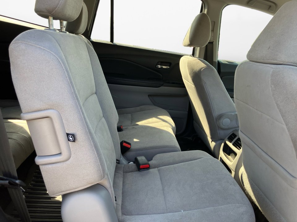 Used 2019 Honda Pilot LX image 11
