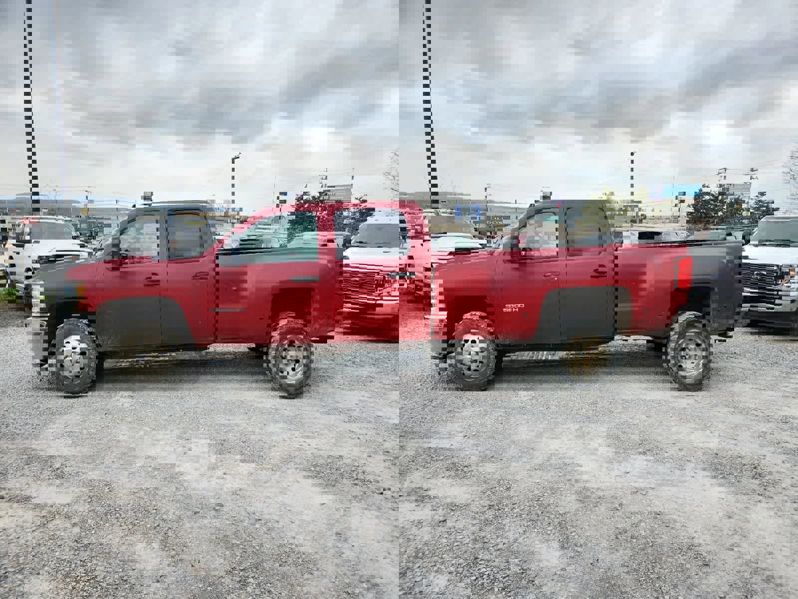 Used 2010 Chevrolet Silverado 3500 W/T image 2