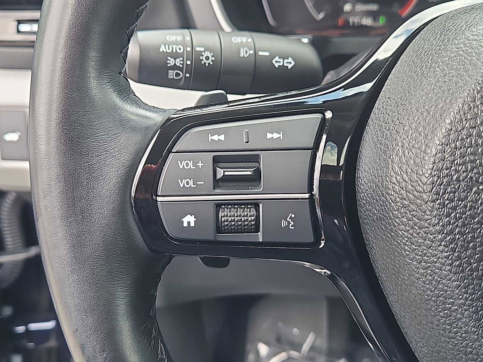 Used 2023 Honda Pilot Touring image 25