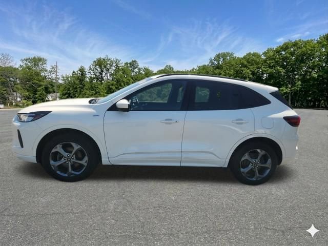 Used 2024 Ford Escape ST-Line Select AWD/4WD image 5