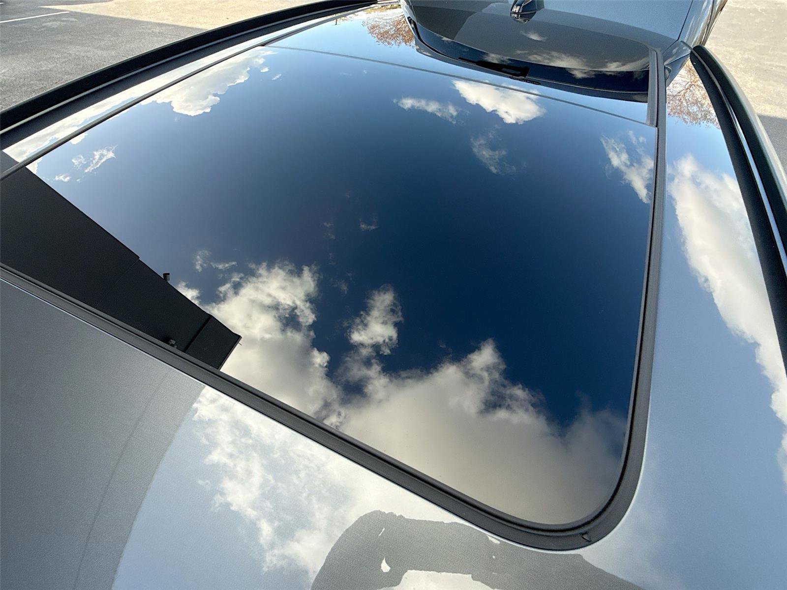 New 2025 Audi SQ6 e-tron Premium Plus image 22