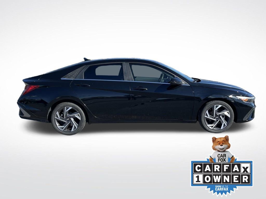 Used 2024 Hyundai Elantra SEL w/ Convenience Package video 2