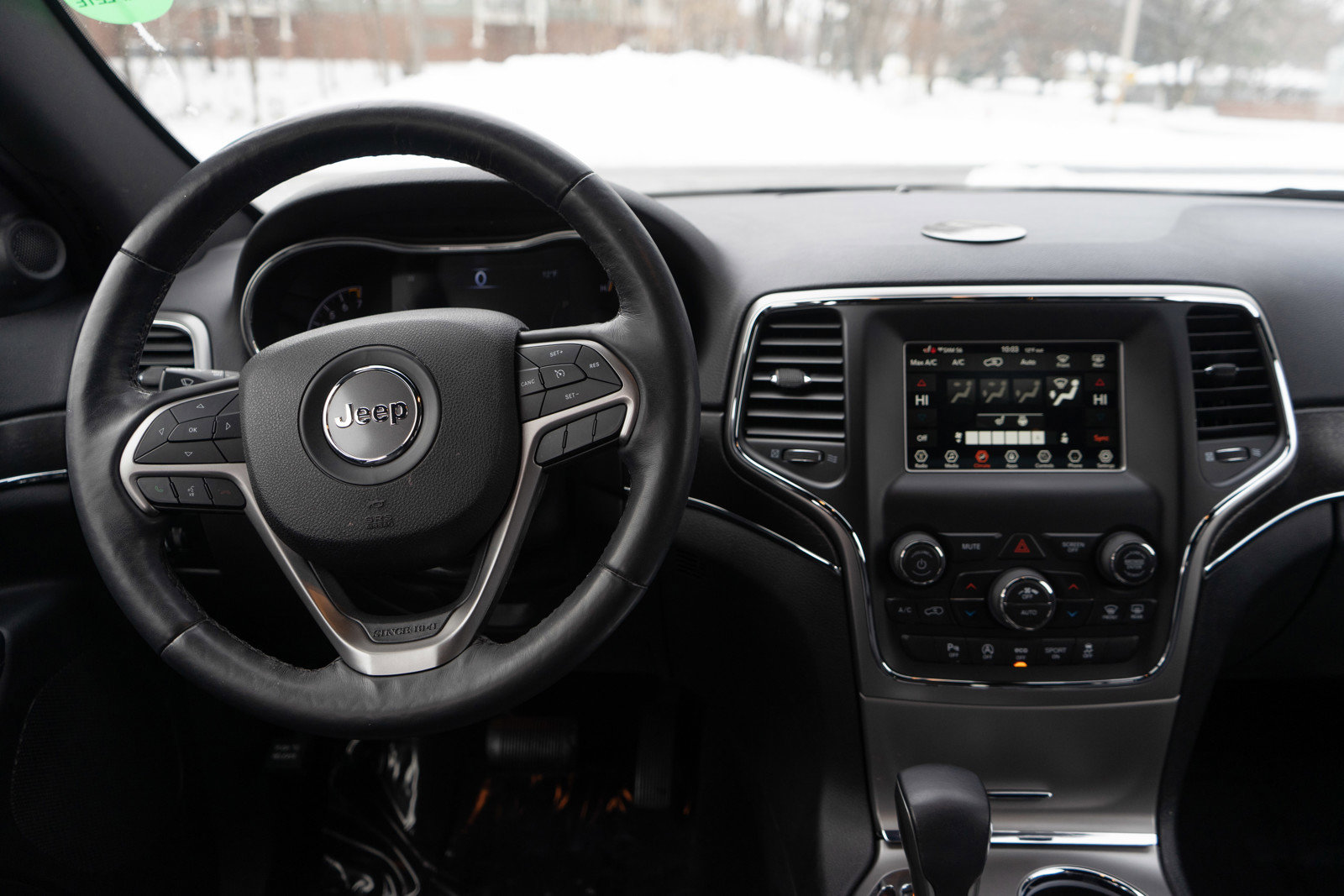 Used 2018 Jeep Grand Cherokee Limited w/ Trailer Tow Group IV image 12